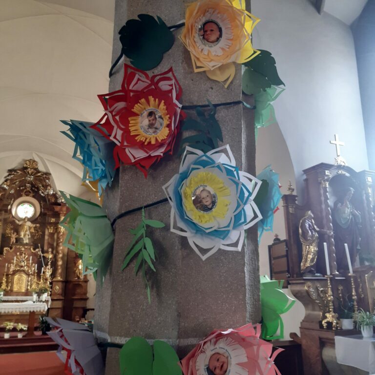 Read more about the article Familien-WGF in Langschlag mit Übergabe der Taufblumen