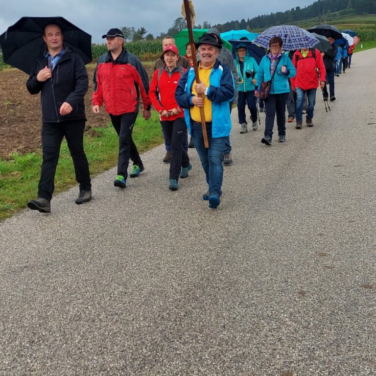 Mehr über den Artikel erfahren Fußwallfahrt auf den Johannesberg
