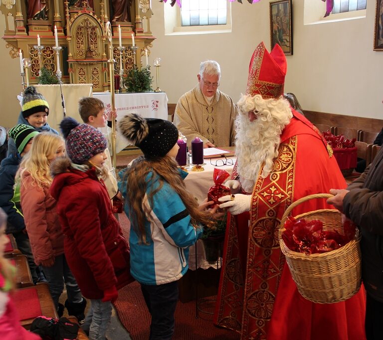 Mehr über den Artikel erfahren Nikolaus und Rorate