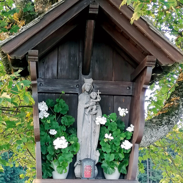 Mehr über den Artikel erfahren Waldhofmarterl-Messe