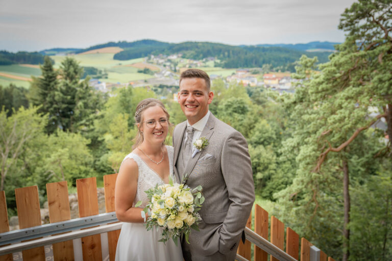 Mehr über den Artikel erfahren Sabrina (geb. Steininger)und Martin Wallner