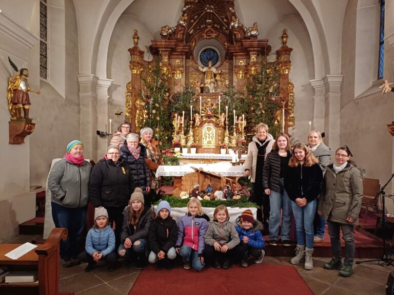 Mehr über den Artikel erfahren Kinderweihnacht “Krippenfiguren erzählen”