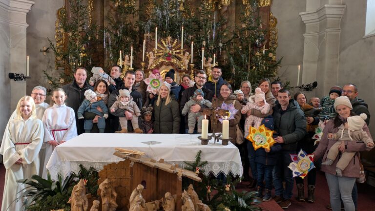 Mehr über den Artikel erfahren Tauferinnerungsfeier mit den Täuflingen des Jahres 2025