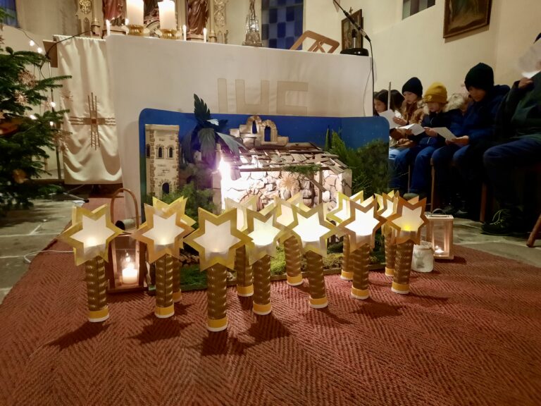 Mehr über den Artikel erfahren Rund um Weihnachten